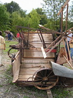 Moissonneuse lieuse (Fete de la Moisson St Simeon de Bressieux 2006) (2)
